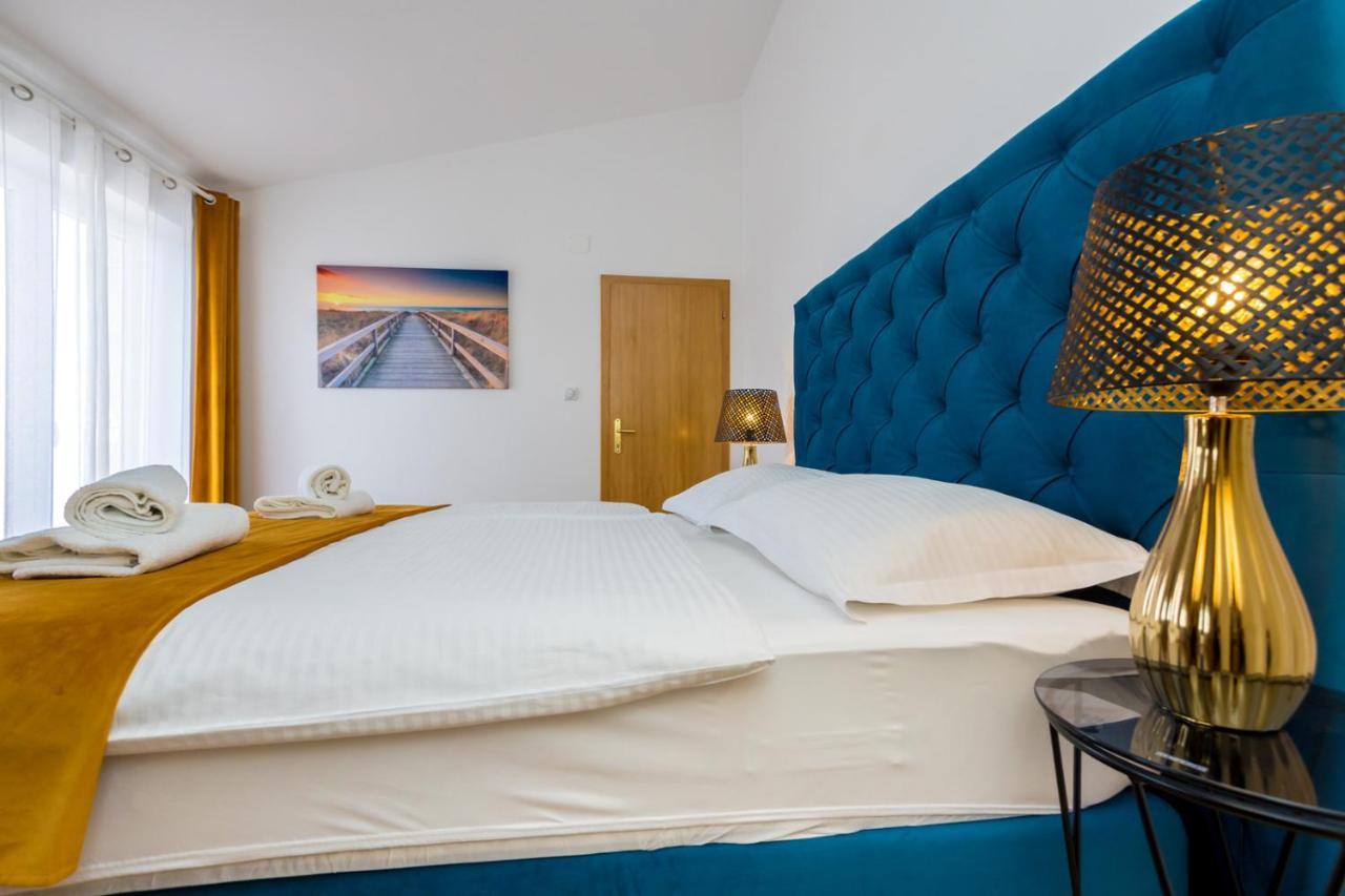 Aqua Apartment